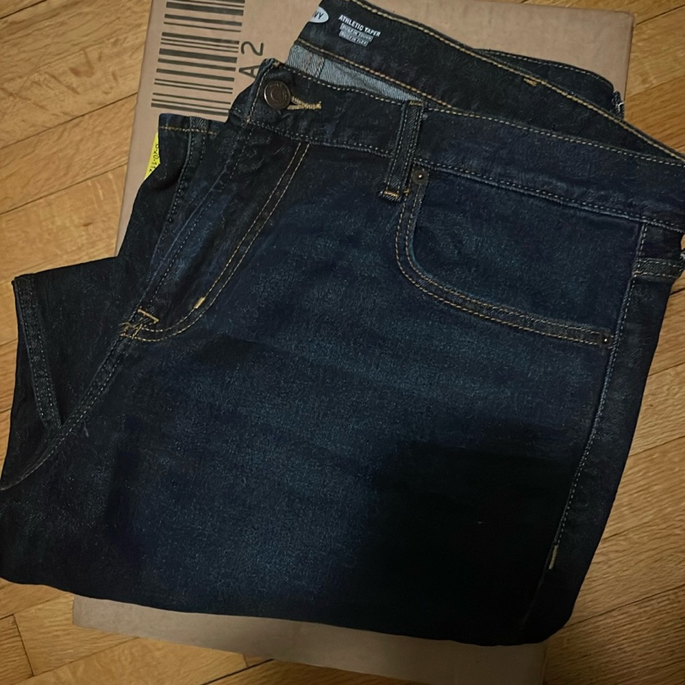 Mens Old Navy Jeans Athletic Taper size 38x 30